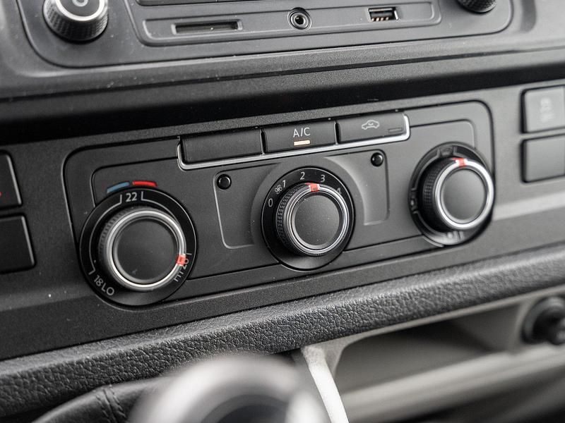 Gebraucht VW T6.1 102 PS (75 kW) 2019 Weiß Van