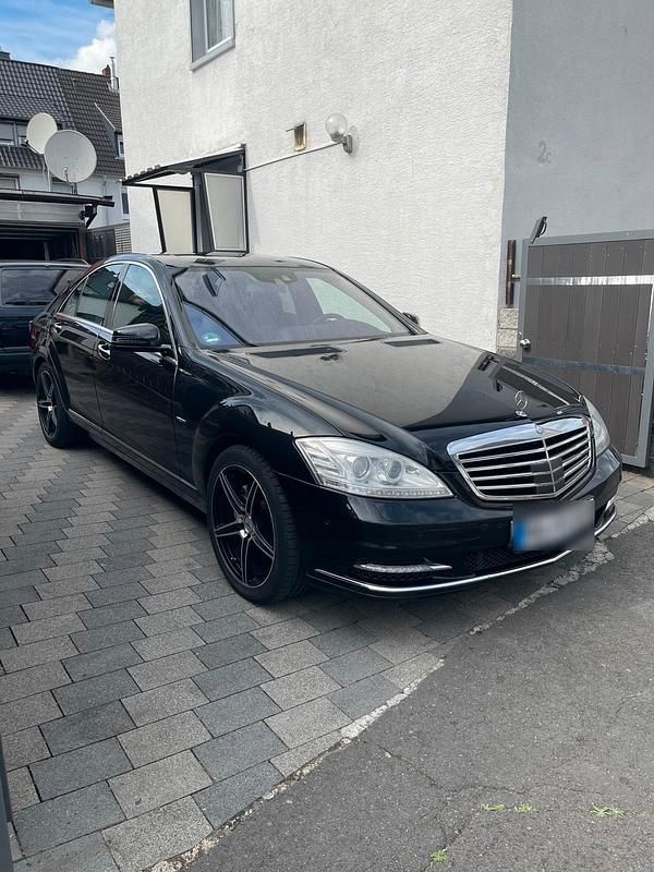 Gebraucht Mercedes S350 306 PS (225 kW) 2012 Schwarz Limousine