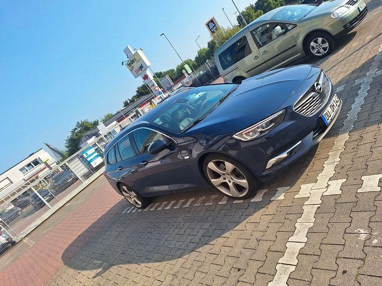 Blau Gebraucht 2018 Opel Insignia Edition Kombi | 8.777 € (Superpreis) - Bild 1/4