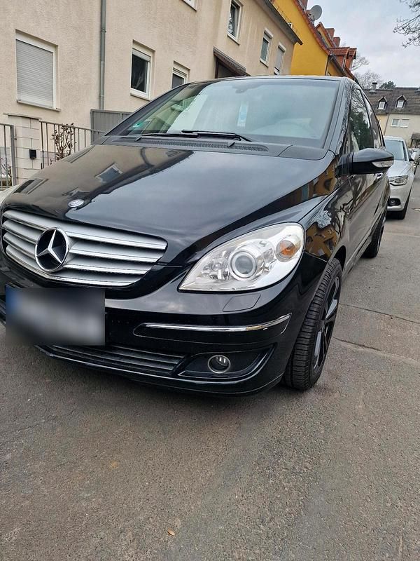 Gebraucht Mercedes B200 140 PS (102 kW) 2006 Schwarz Van / Kleinbus