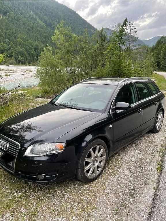 Second-hand Audi A4 Sport 140 CP (102 kW) 2005 Negru Break