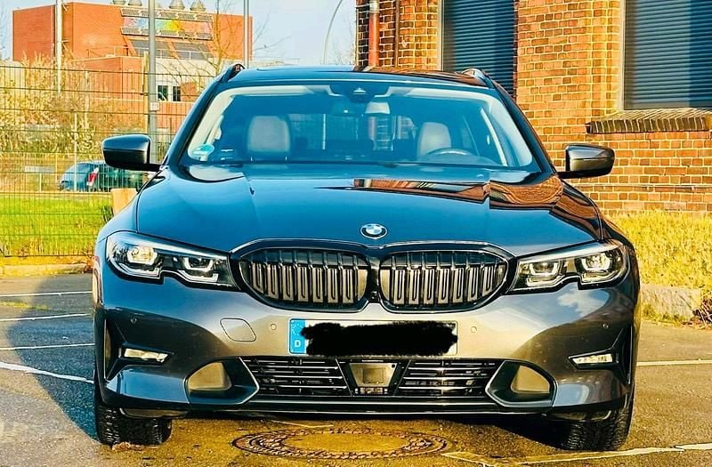Gebraucht BMW 330 M Performance 258 PS (189 kW) 2020 Kombi