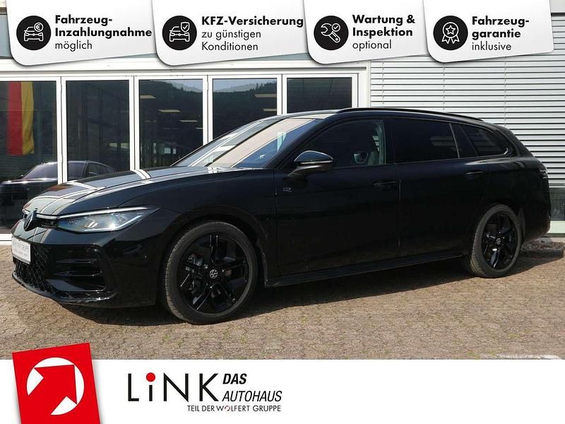 Grenadillschwarz metallic Gebraucht 2025 VW Passat R-line Kombi | 48.850 € (Teuer) - Bild 1/4