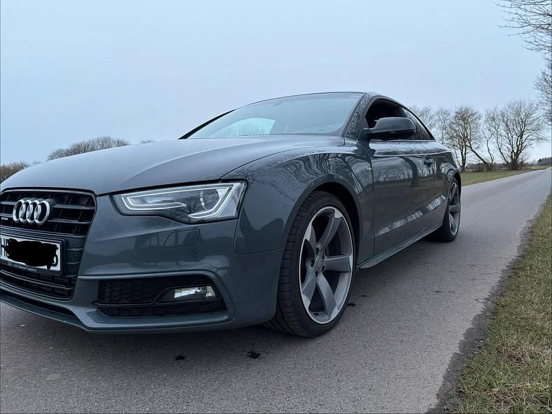 Gebraucht Audi A5 Comfort 245 PS (180 kW) 2013 Grau Coupé