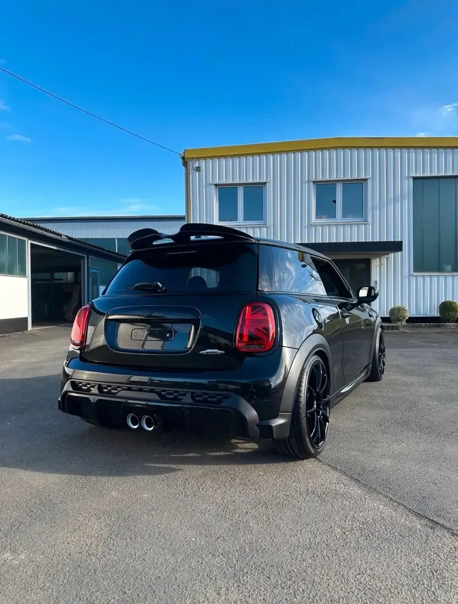 Gebraucht Mini John Cooper Works 231 PS (169 kW) 2022 Schwarz Kleinwagen