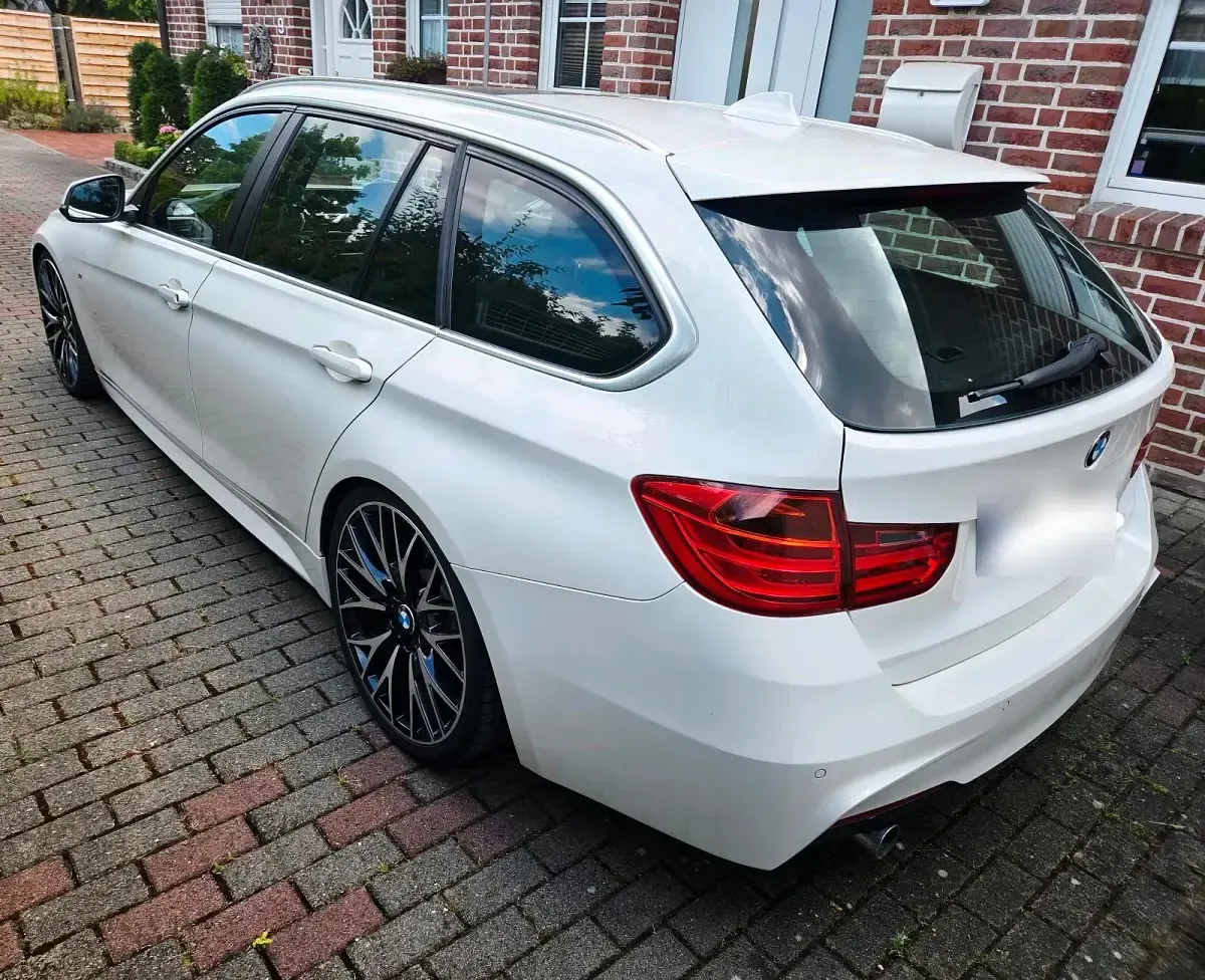 Gebraucht BMW 320 Performance 211 PS (155 kW) 2013 Weiß Kombi