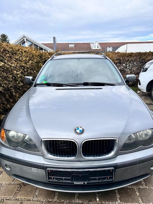 Gebraucht BMW 318 2004 Grau Kombi