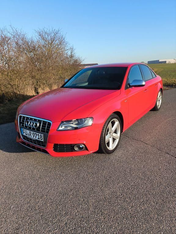 Gebraucht Audi A4 S-Line 275 PS (202 kW) 2010 Rot Limousine