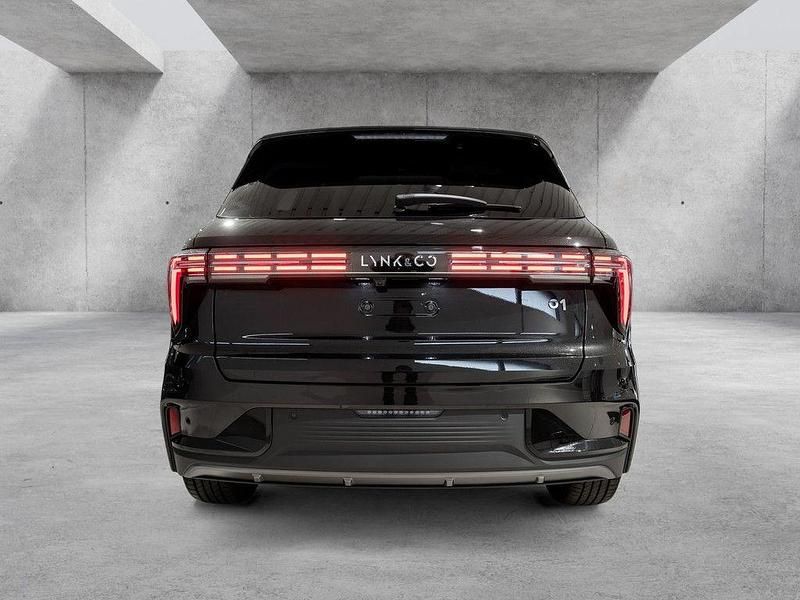 Neu Lynk & Co 01 280 PS (205 kW) 2026 Schwarz SUV
