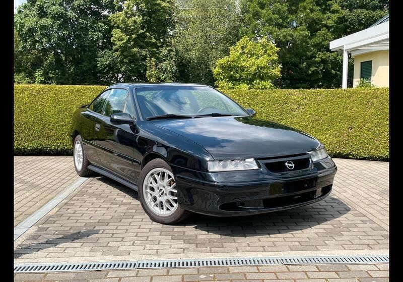 Schwarz Gebraucht 1996 Opel Calibra Edition Coupé | 14.900 € - Bild 1/4