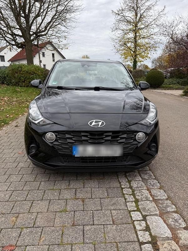 Gebraucht Hyundai i10 Edition 30 67 PS (49 kW) 2021 Schwarz Kleinwagen