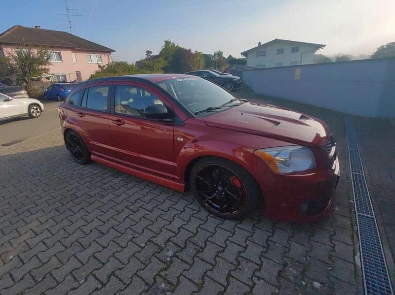 Gebraucht Dodge Caliber 295 PS (216 kW) 2008 Rot Kleinwagen