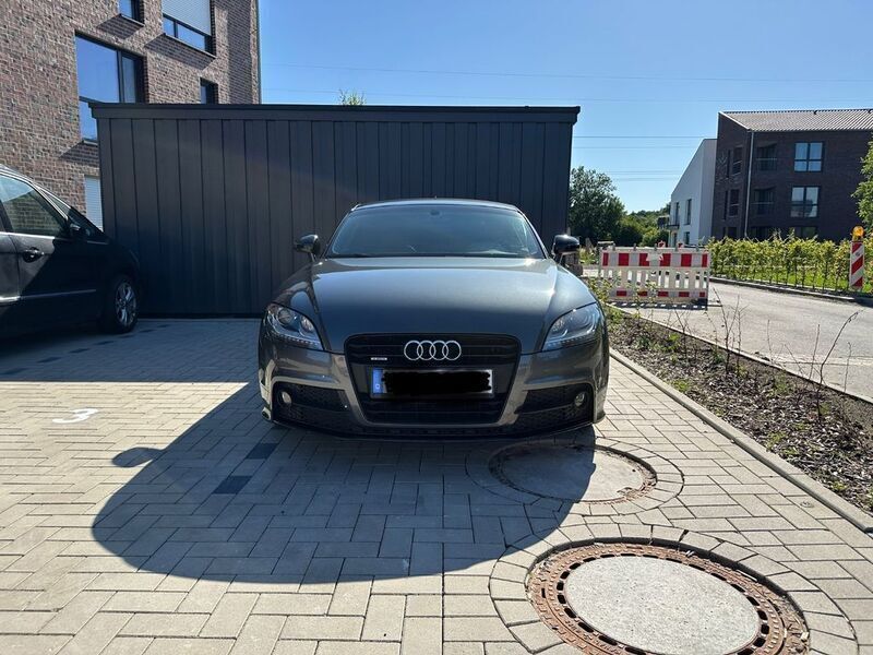 Grau Gebraucht 2013 Audi TT Competition Coupé | 17.990 € (Fairer Preis) - Bild 1/4