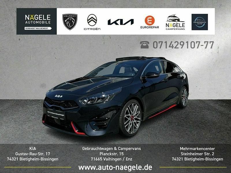 Zilinaschwarz met. Gebraucht 2023 Kia ProCeed GT Kleinwagen | 29.800 € (Fairer Preis) - Bild 1/3