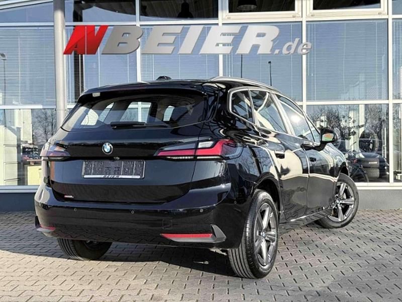 Gebraucht BMW 218 136 PS (100 kW) 2024 Schwarz Van / Kleinbus