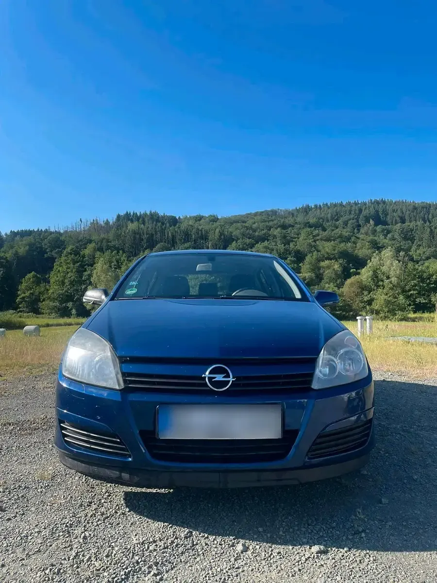 Gebraucht Opel Astra 105 PS (77 kW) 2005 Blau Limousine