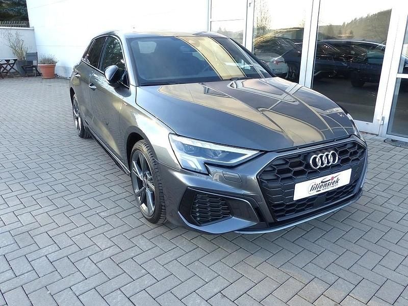 Gebraucht Audi A3 S-Line 245 PS (180 kW) 2022 Grau Limousine