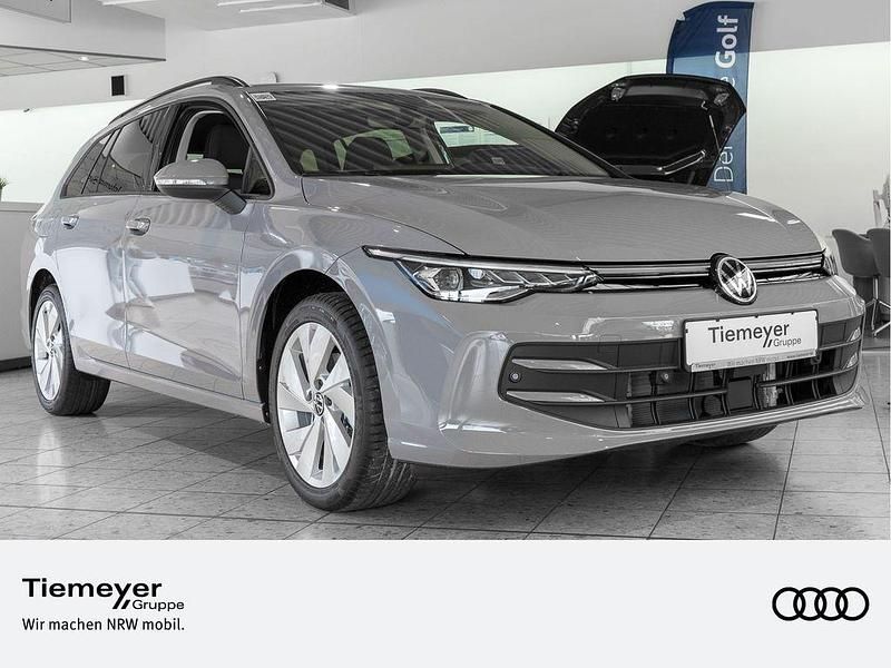 Mondsteingrau Gebraucht 2024 VW Golf VIII Life Kombi | 23.220 € (Fairer Preis) - Bild 1/4