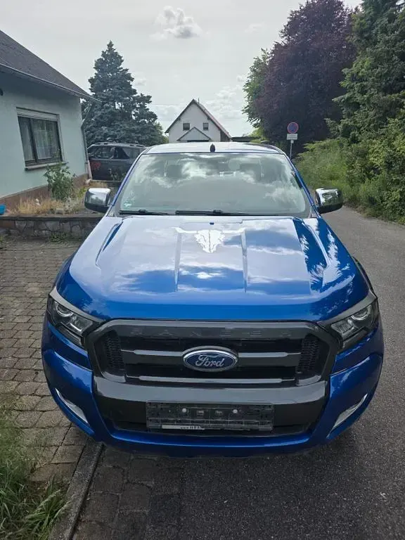Gebraucht Ford Ranger 160 PS (117 kW) 2018 Blau Pickup
