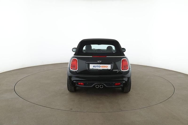 Gebraucht Mini Cooper D Cabriolet 116 PS (85 kW) 2019 Schwarz Cabrio