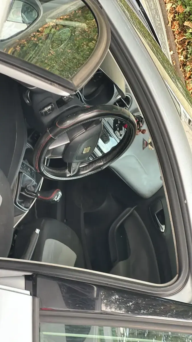Gebraucht Seat Ibiza 105 PS (77 kW) 2012 Grau Kleinwagen