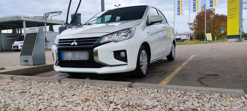 Weiß Gebraucht 2022 Mitsubishi Space Star Kleinwagen | 8.000 € (Guter Preis) - Bild 1/4
