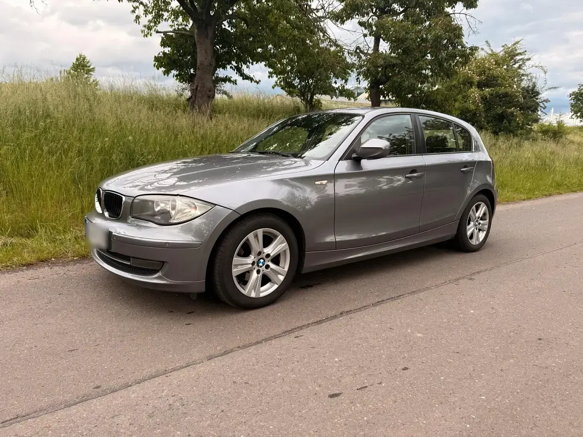 Gebraucht BMW 116 115 PS (84 kW) 2011 Silber Kleinwagen