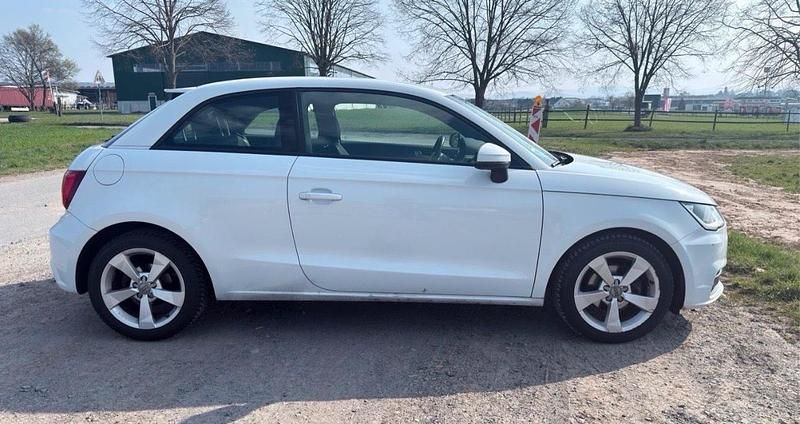 Gebraucht Audi A1 82 PS (60 kW) 2017 Weiß Kleinwagen