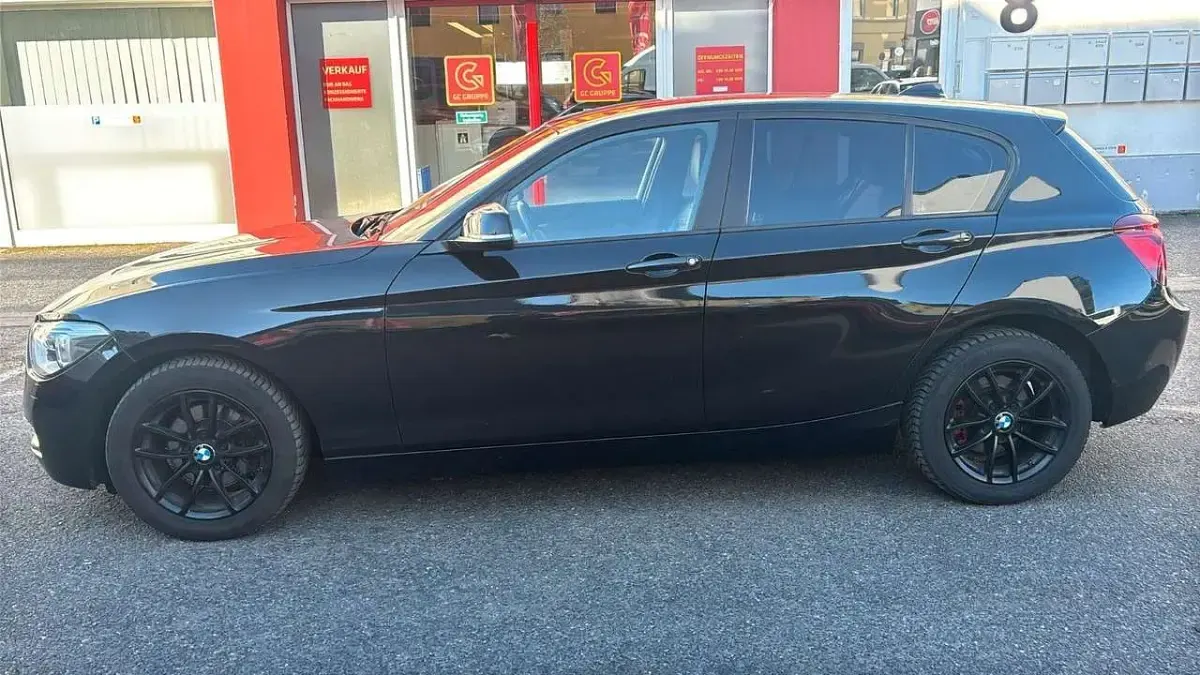 Gebraucht BMW 118 Advantage 170 PS (125 kW) 2014 Schwarz Kleinwagen