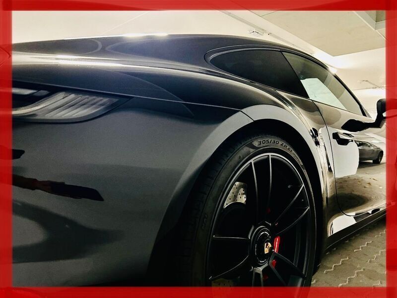 Schwarz Gebraucht 2024 Porsche 992 Chrono Coupé | 154.500 € - Bild 1/4