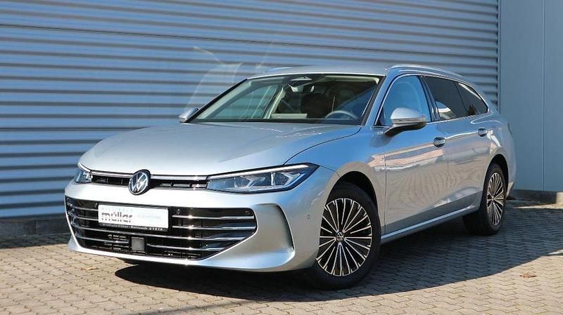 Neu VW Passat Elegance 150 PS (110 kW) 2025 Silber Kombi