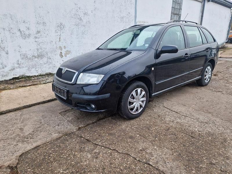 Schwarz Gebraucht 2006 Skoda Fabia Ambiente Kombi | 1.700 € (Fairer Preis) - Bild 1/4