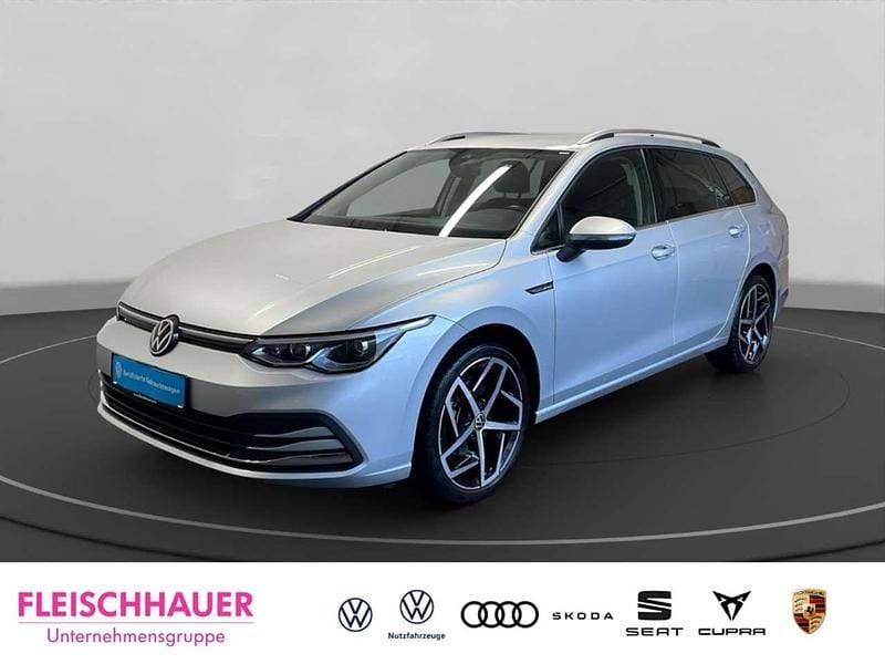 Silber Gebraucht 2022 VW Golf VIII Style Kombi | 22.890 € (Guter Preis) - Bild 1/4