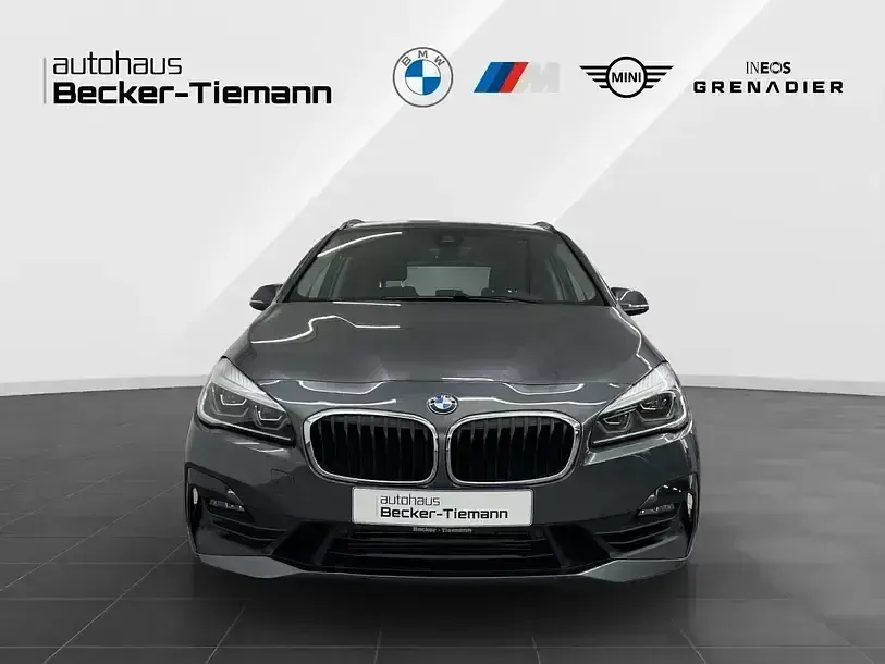 Używany BMW 220 Advantage 192 KM (141 kW) 2020 Szary Kombi