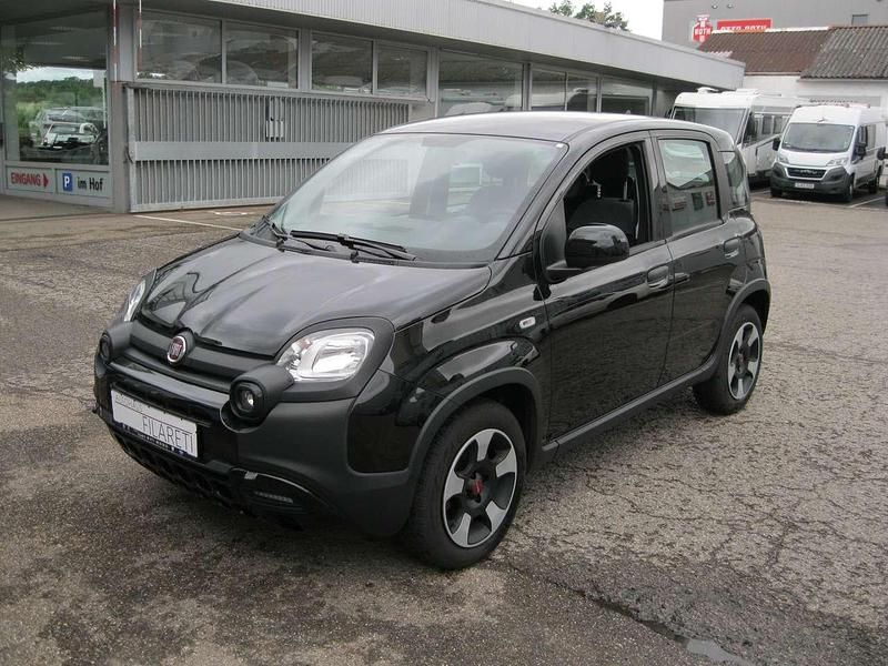 Nero profondo Gebraucht 2023 Fiat Panda Kleinwagen | 10.999 € (Fairer Preis) - Bild 1/4