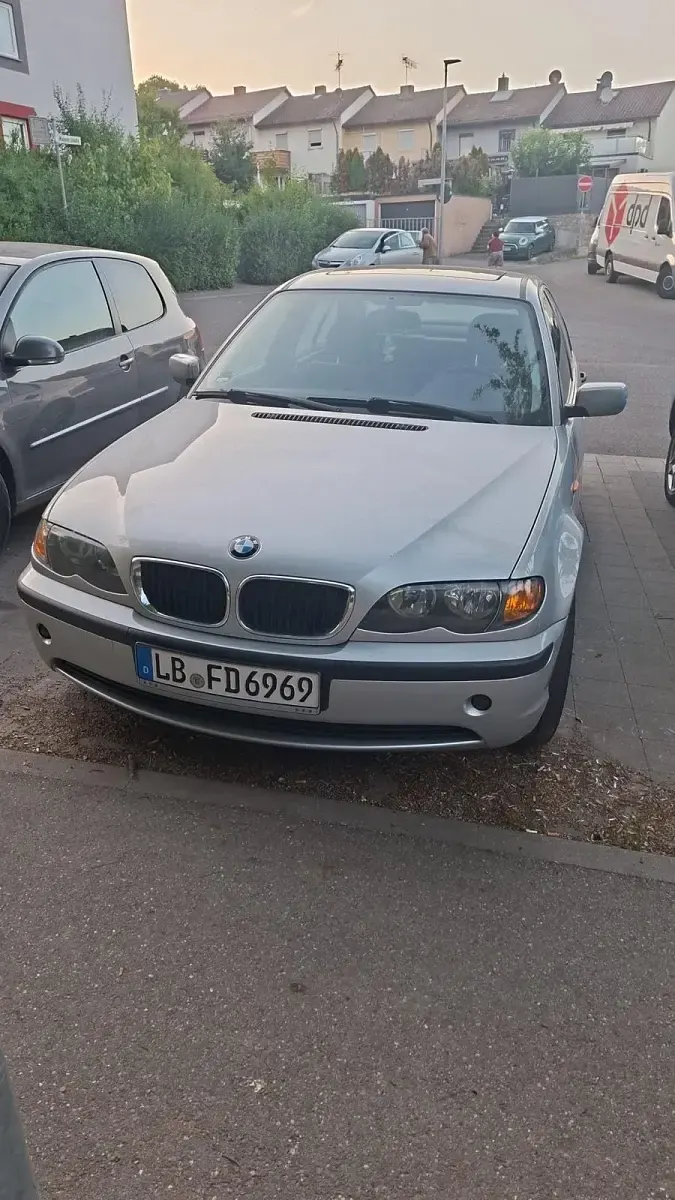 Gebraucht BMW 316 116 PS (85 kW) 2002 Silber Limousine
