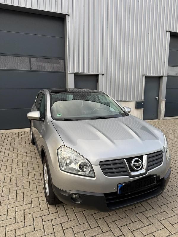 Silber Gebraucht 2007 Nissan Qashqai SUV | 4.490 € (Fairer Preis) - Bild 1/4