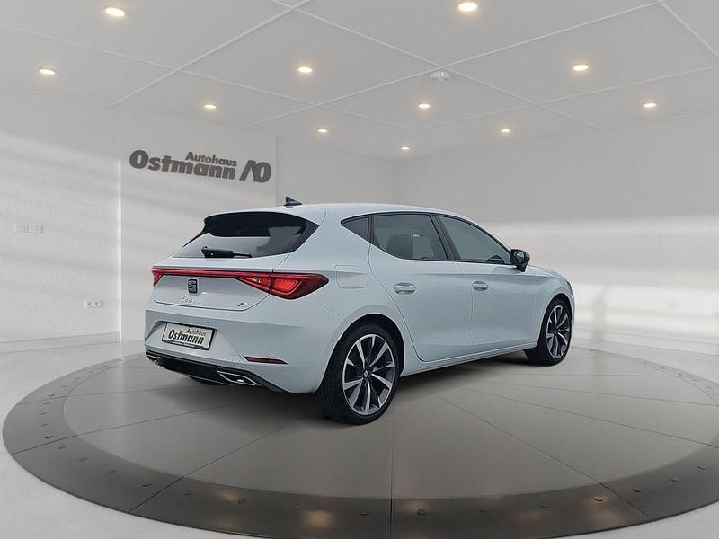 Gebraucht Seat Leon FR 150 PS (110 kW) 2021 Weiß Limousine