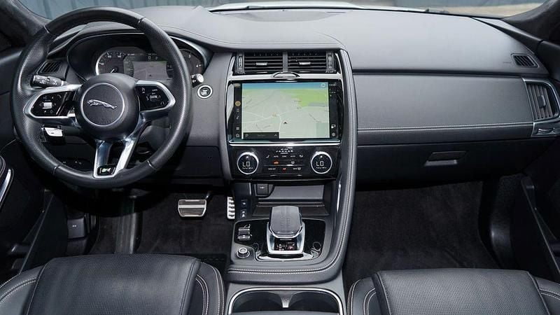 Gebraucht Jaguar E-Pace R-Dynamic 204 PS (150 kW) 2022 Weiß SUV