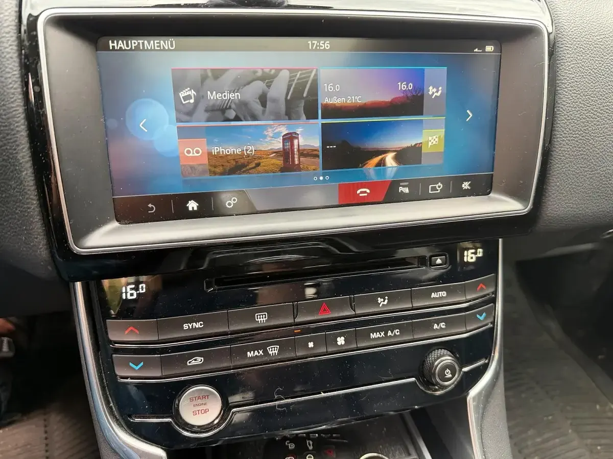 Gebraucht Jaguar XE 163 PS (119 kW) 2016 Schwarz Limousine