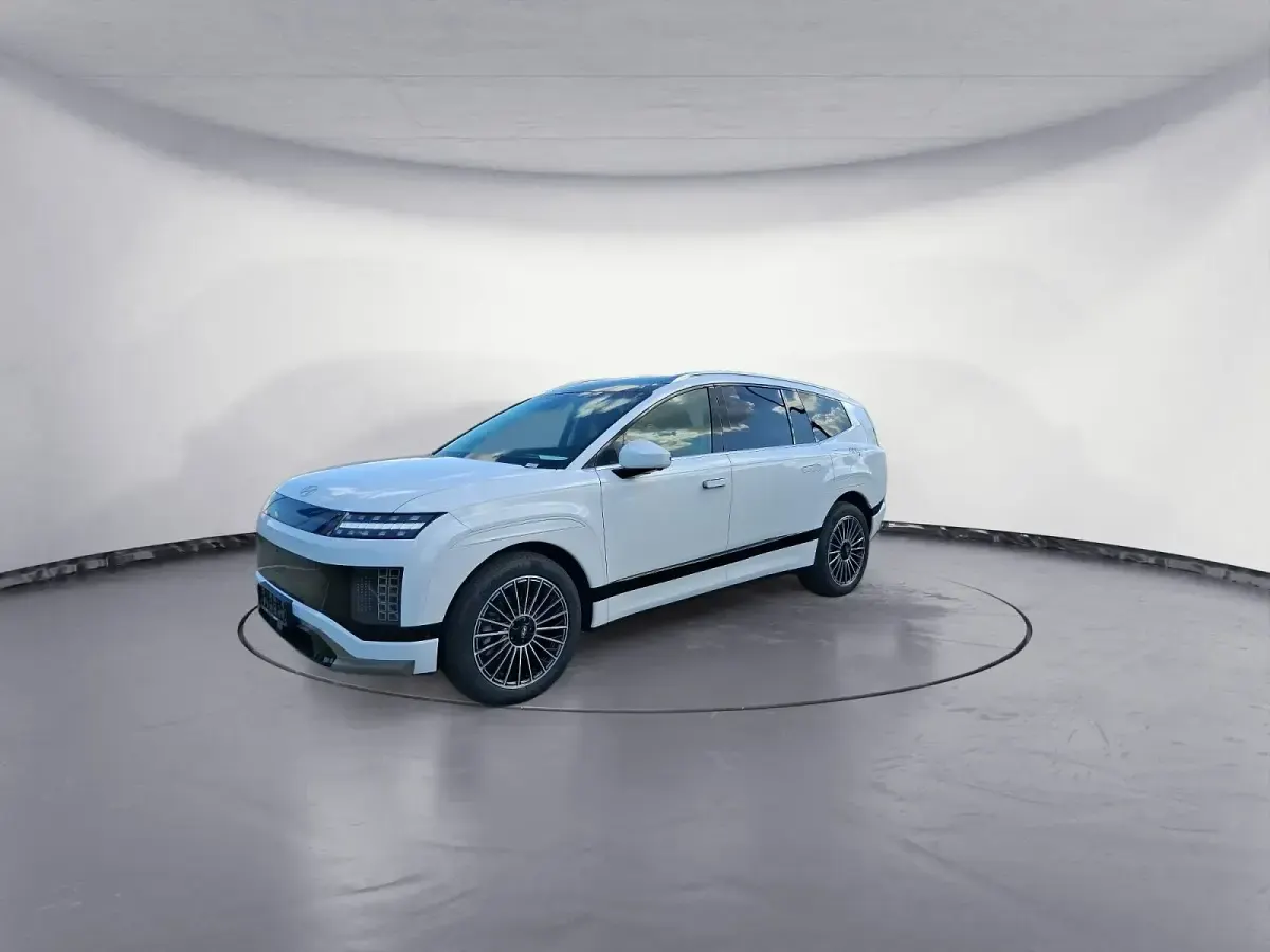 Gebraucht Hyundai Ioniq 9 225 kW (307 PS) 2026 Weiß SUV