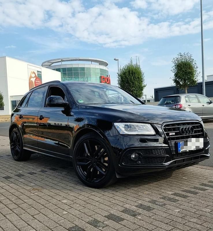 Schwarz Gebraucht 2015 Audi SQ5 Black Edition SUV | 18.800 € (Superpreis) - Bild 1/4