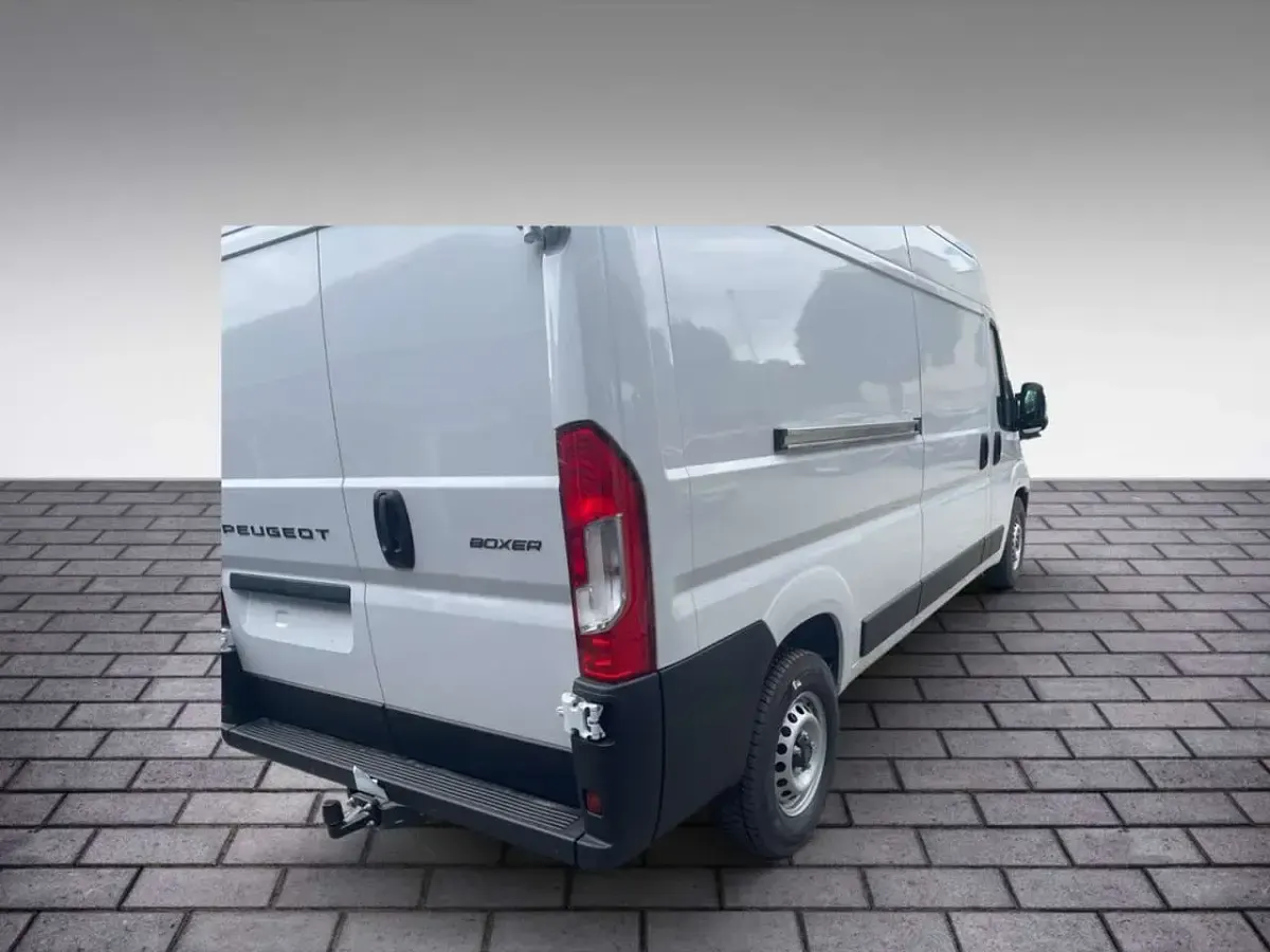Neu Peugeot Boxer 140 PS (102 kW) 2026 Weiß Van