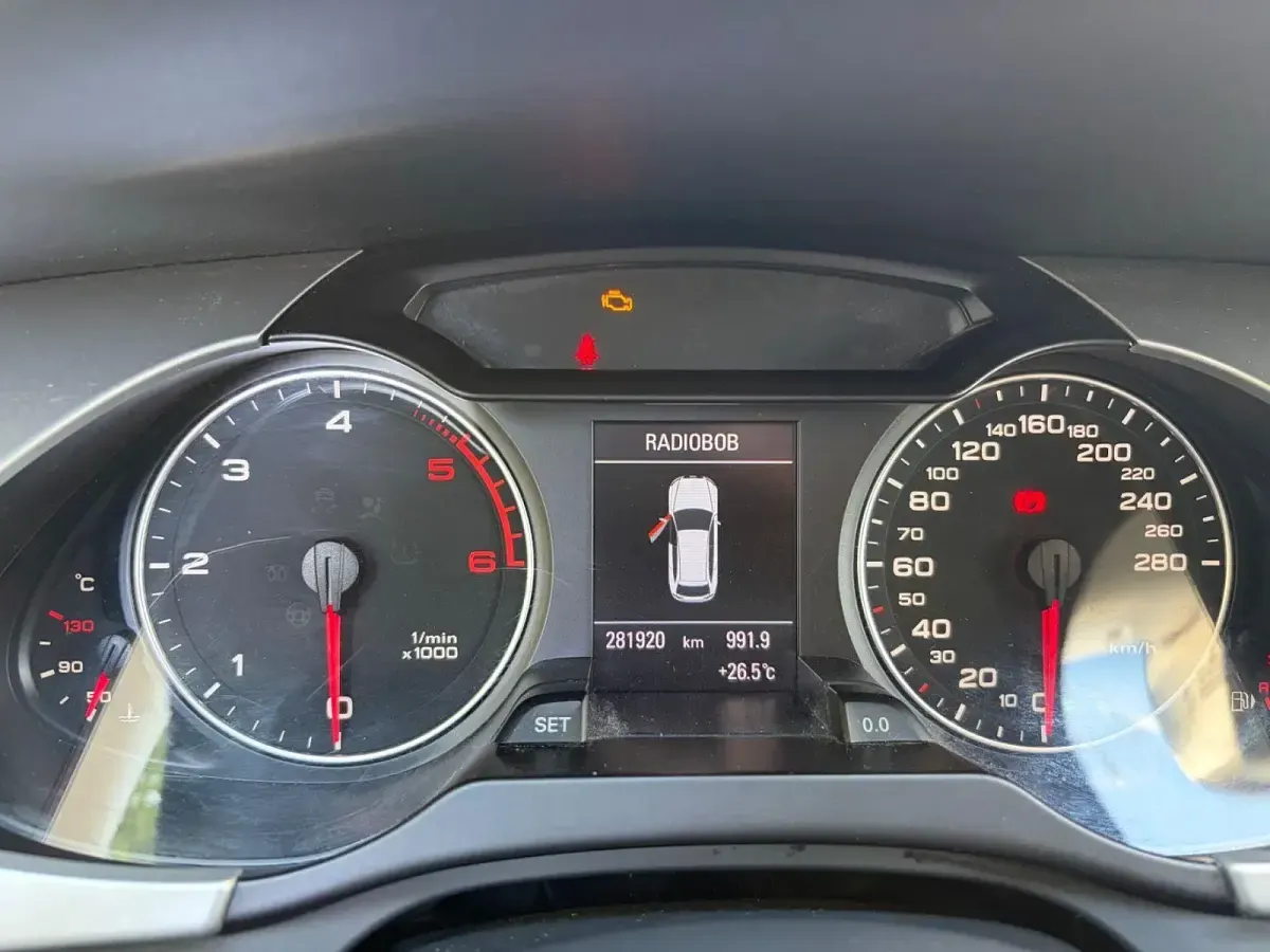 Gebraucht Audi A4 Attraction 143 PS (105 kW) 2011 Schwarz Kombi