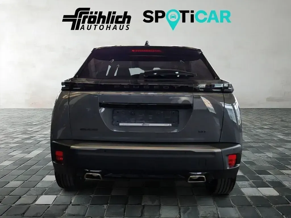 Gebraucht Peugeot 2008 GT 131 PS (96 kW) 2024 Grau SUV