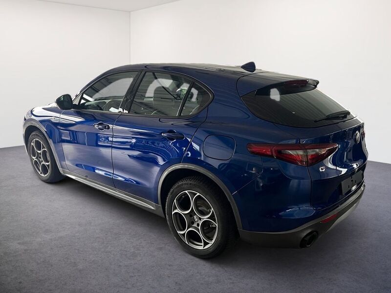Gebraucht Alfa Romeo Stelvio Ti 280 PS (205 kW) 2023 486 blau SUV