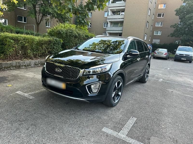 Schwarz Gebraucht 2015 Kia Sorento 2 SUV | 12.200 € (Fairer Preis) - Bild 1/4