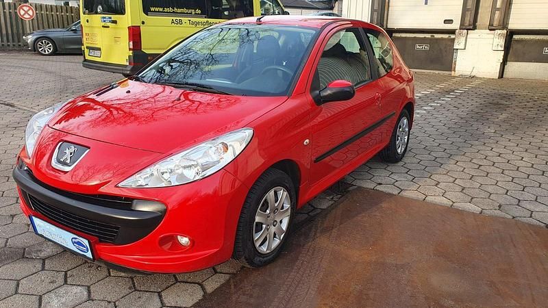 Gebraucht Peugeot 206 Basis 75 PS (55 kW) 2010 Rot Kleinwagen
