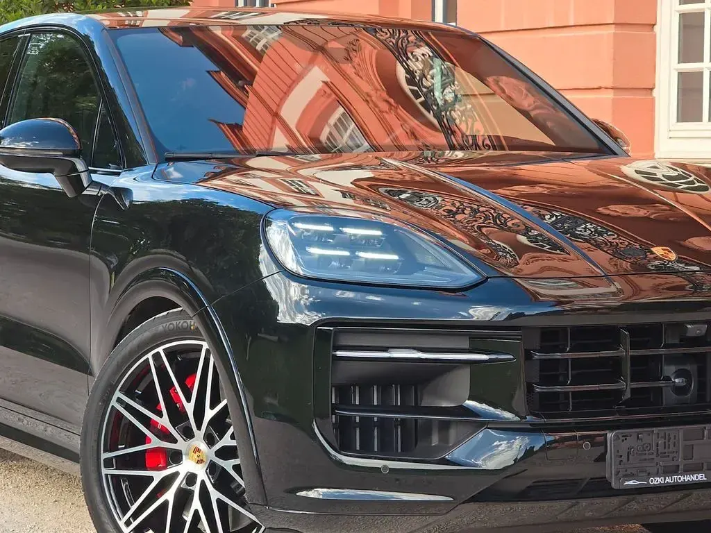 Gebraucht Porsche Cayenne Coupe GTS 500 PS (367 kW) 2024 Schwarz SUV