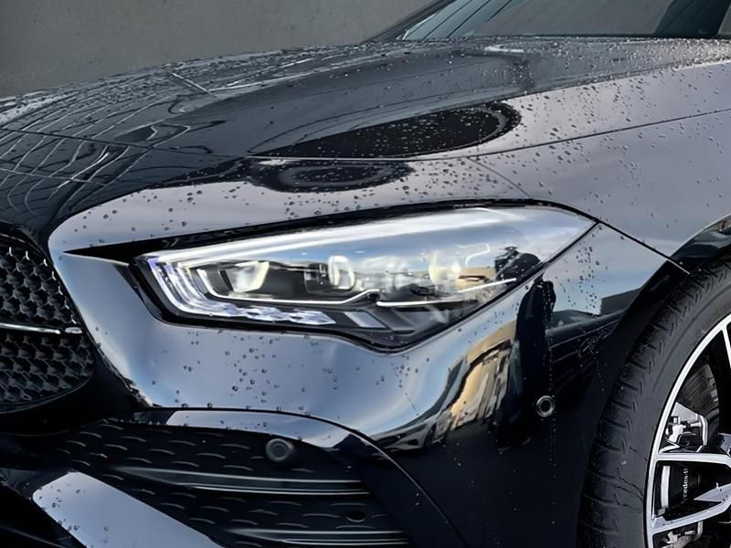 Gebraucht Mercedes CLA200 Shooting Brake AMG 163 PS (119 kW) 2025 Schwarz Kombi